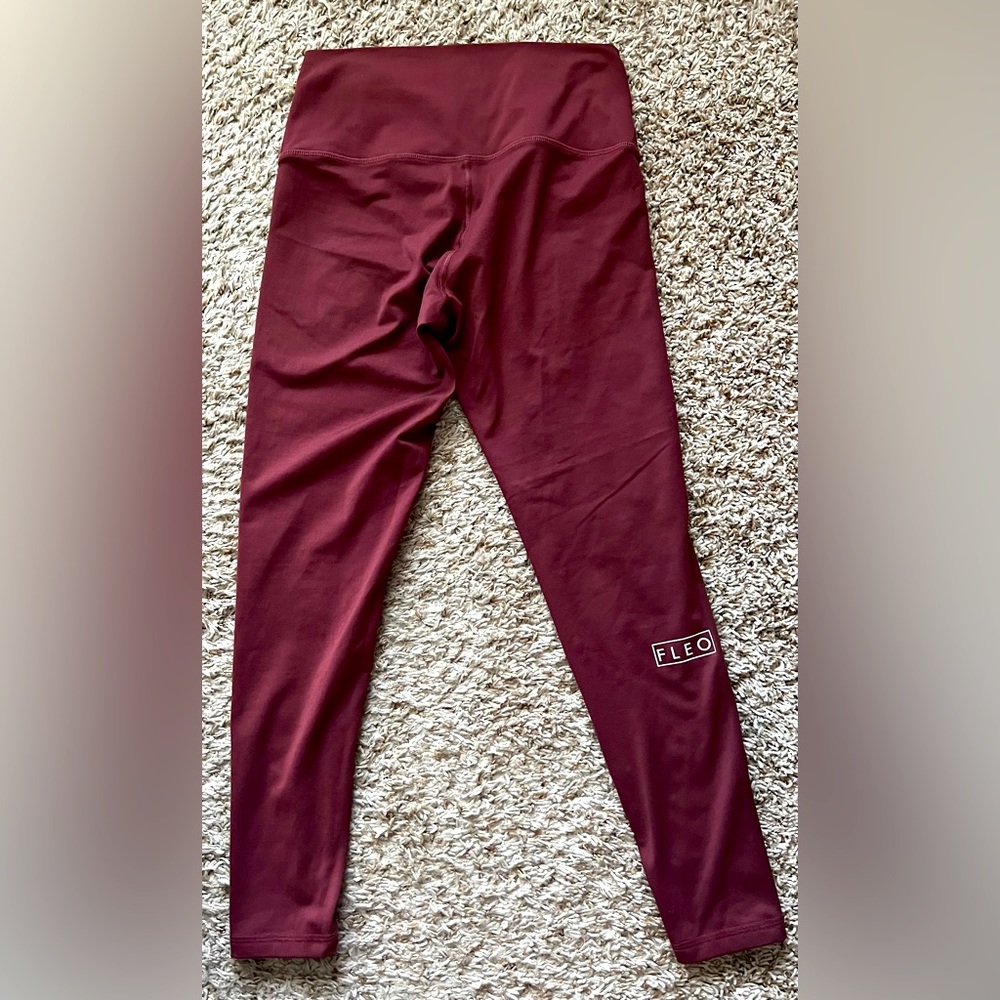 FLEO leggings, worn 1 time. Wine colored